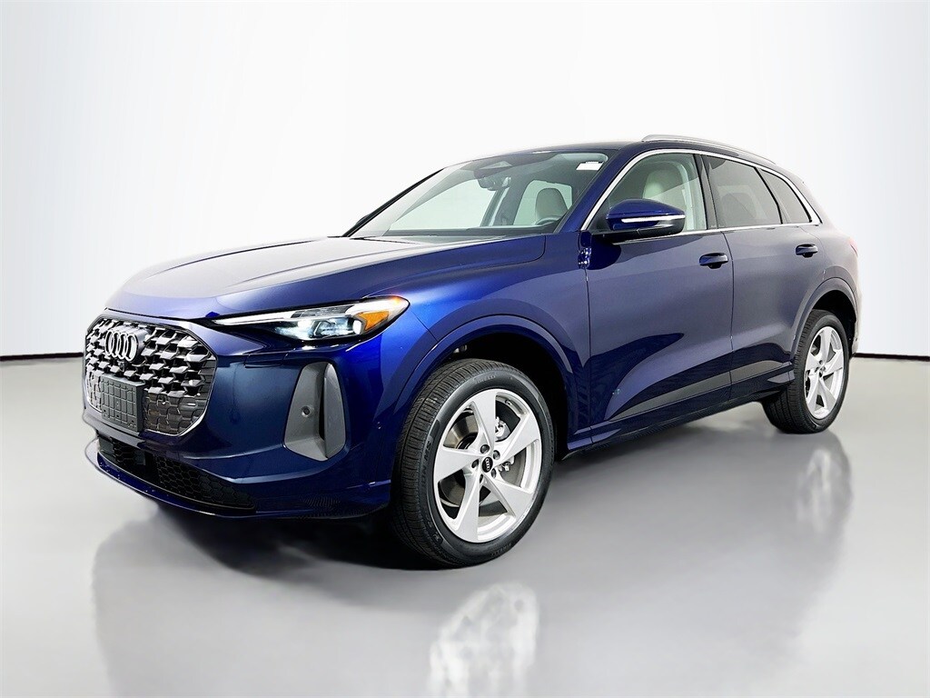 2025 Audi Q5 2.0T Premium Plus photo 3