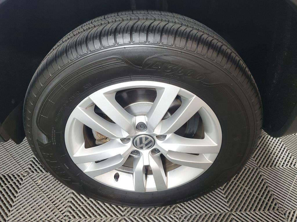 2017 Volkswagen Tiguan S - Photo 11