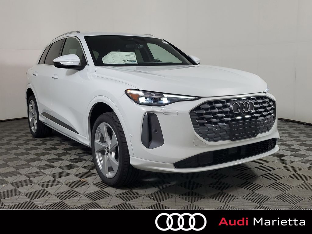 2026 Audi Q5 Premium Plus quattro's photo