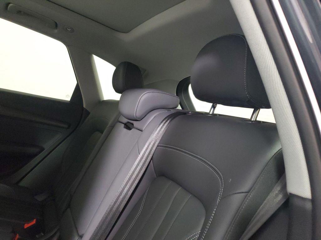 2023 Audi Q5 Premium - Photo 13