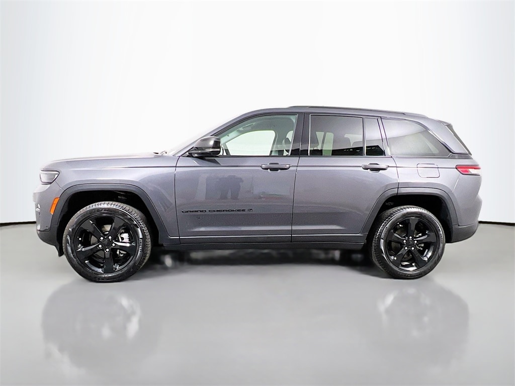 Used 2023 Jeep Grand Cherokee Limited SUV