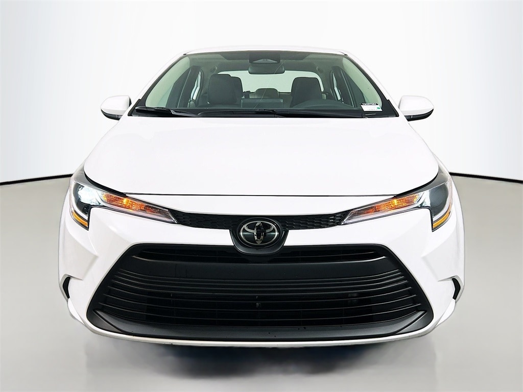 Used 2025 Toyota Corolla LE with VIN 5YFB4MDE6SP237384 for sale in Northfield, Minnesota