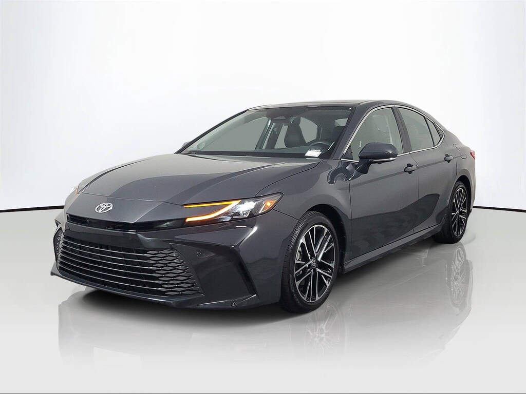 Used 2025 Toyota Camry XLE Sedan