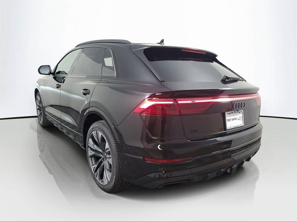 New 2026 Audi Q8 SUV