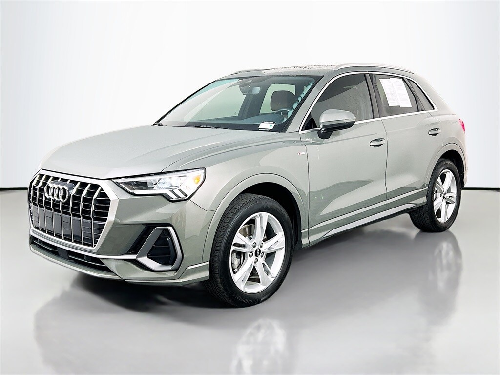 2024 Audi Q3 Premium Plus S line photo 3