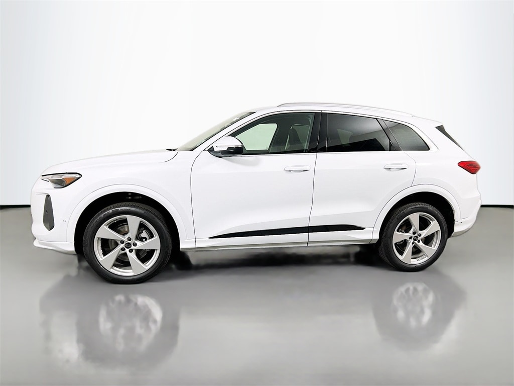 2025 Audi Q5 2.0T Premium Plus photo 2