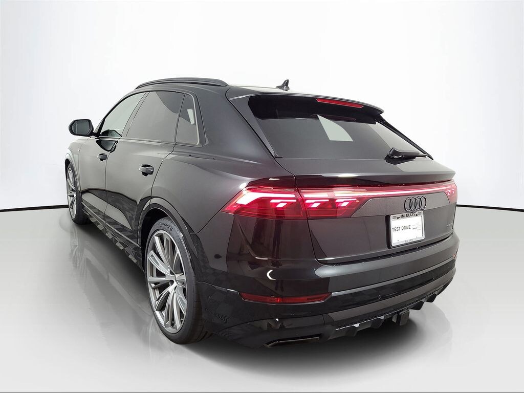 New 2026 Audi Q8 SUV