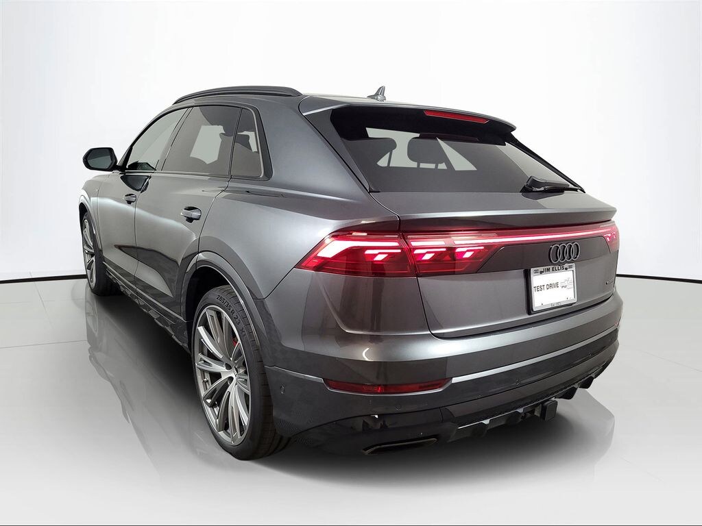 New 2026 Audi Q8 SUV