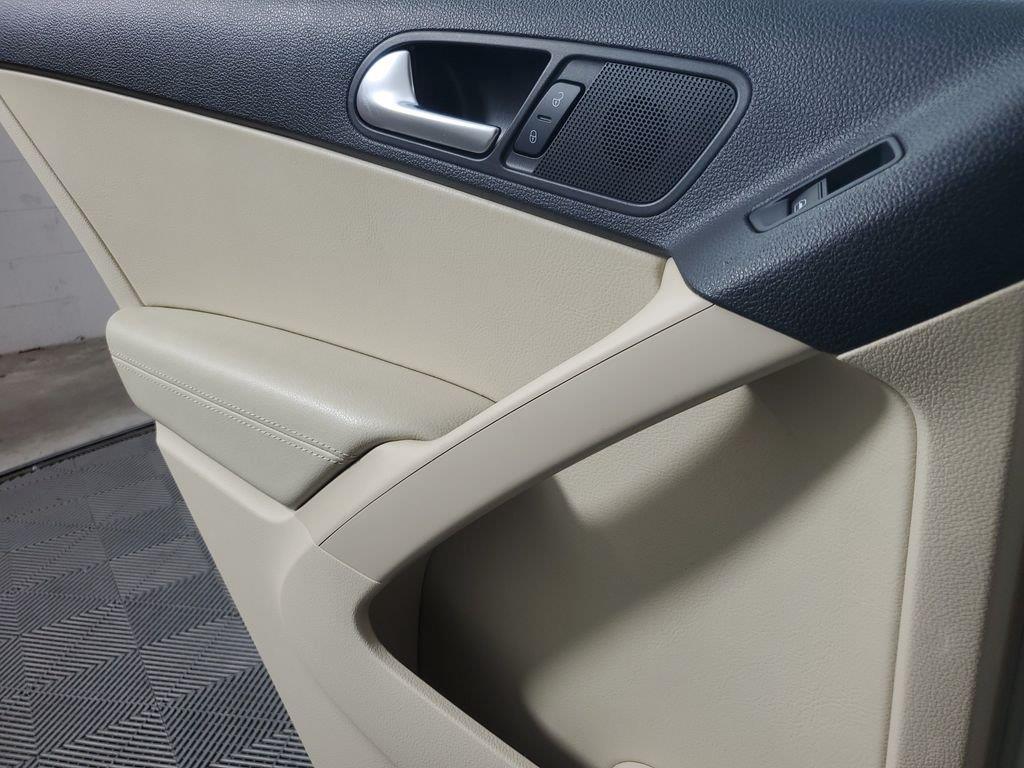 2017 Volkswagen Tiguan S - Photo 18