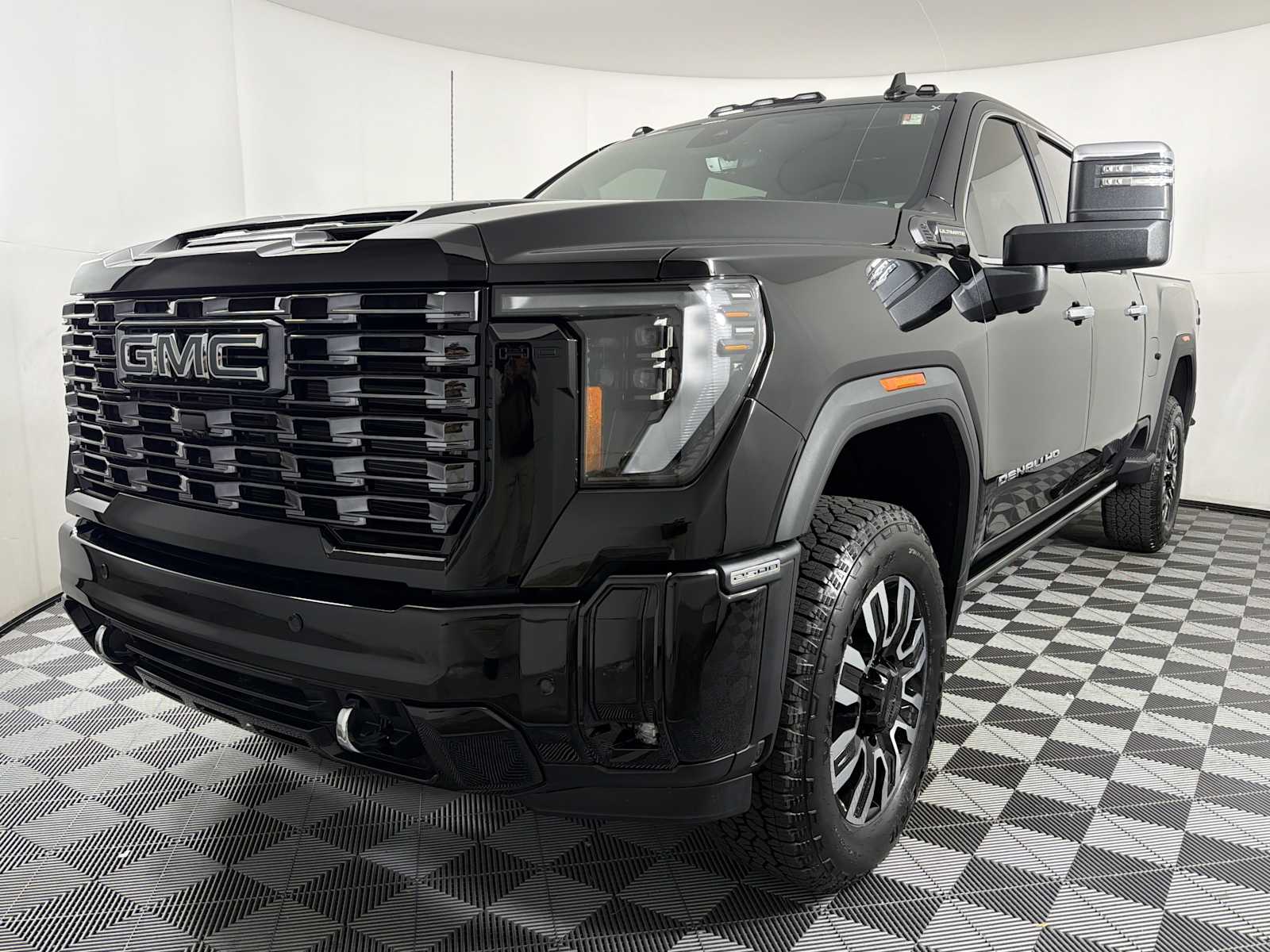 New 2026 GMC Sierra 2500 HD Denali Ultimate Truck Crew Cab
