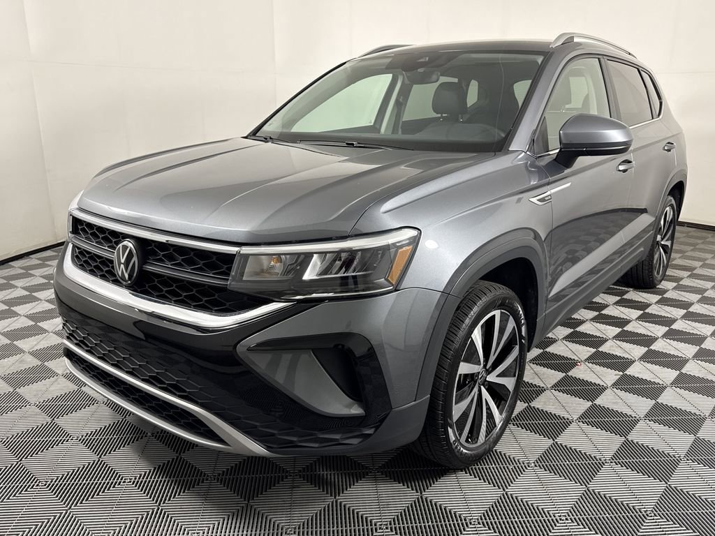Used 2024 Volkswagen Taos SE Utility