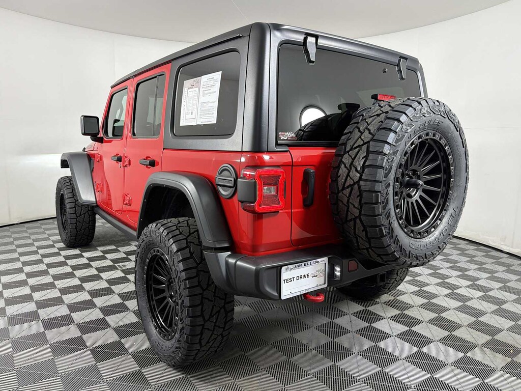 Used 2024 Jeep Wrangler Rubicon 4x4