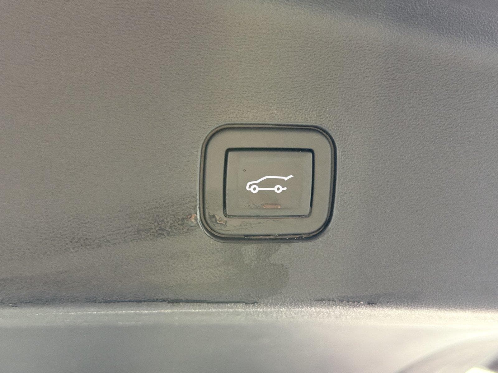 2026 Cadillac VISTIQ Sport - Photo 18