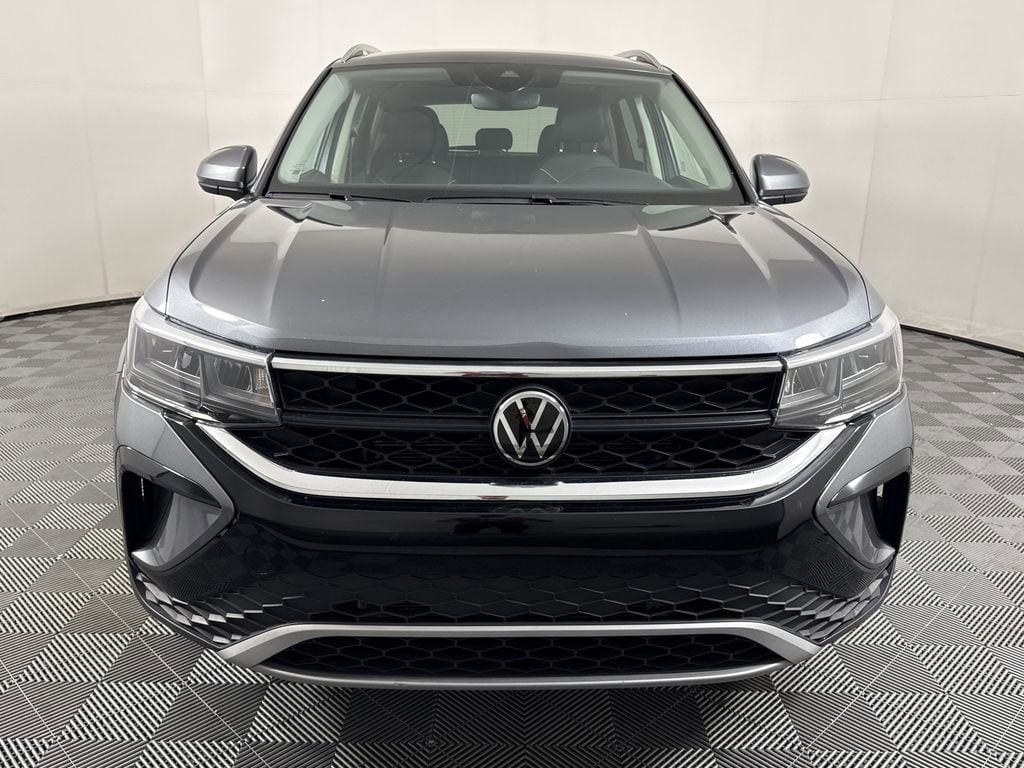 Used 2024 Volkswagen Taos SE Utility