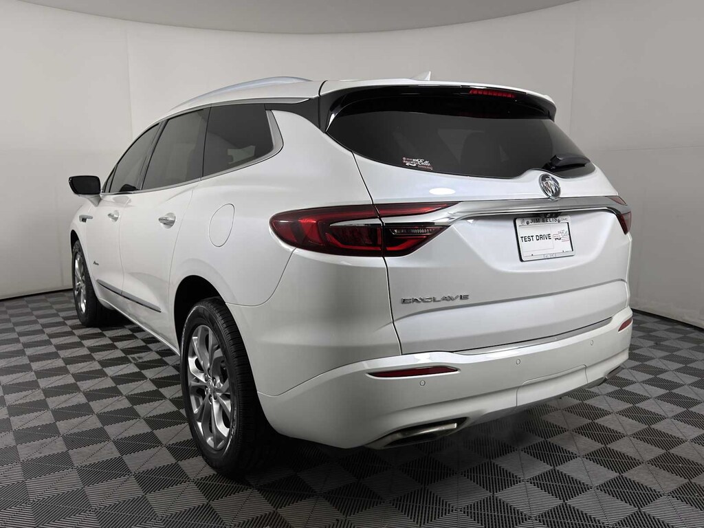 Used 2021 Buick Enclave Avenir FWD