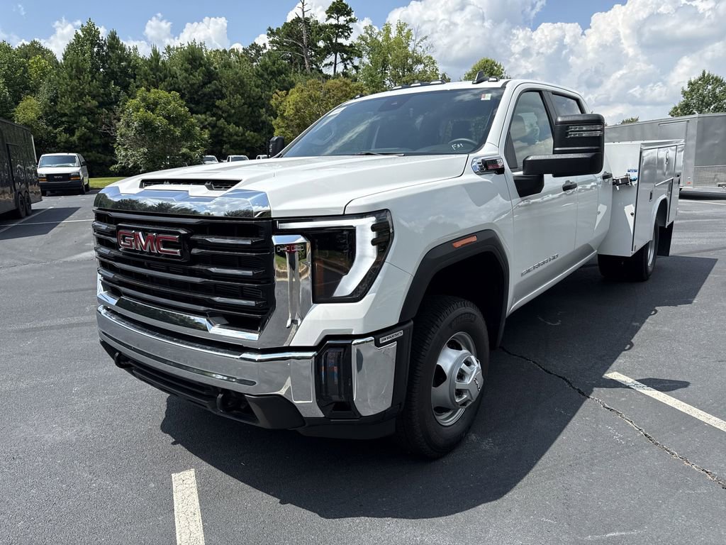 2025 Gmc Sierra 3500 HD Pro photo 3
