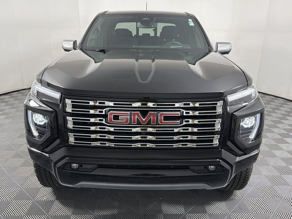 Used 2024 GMC Canyon Denali Crew Cab
