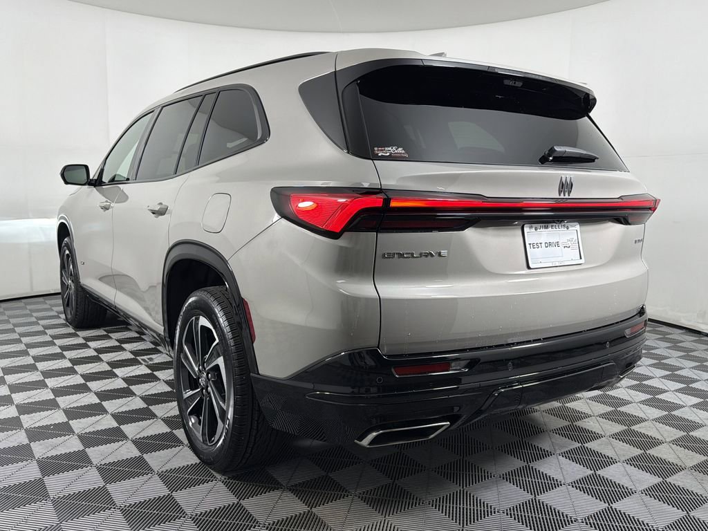 2026 Buick Enclave Sport Touring photo 4