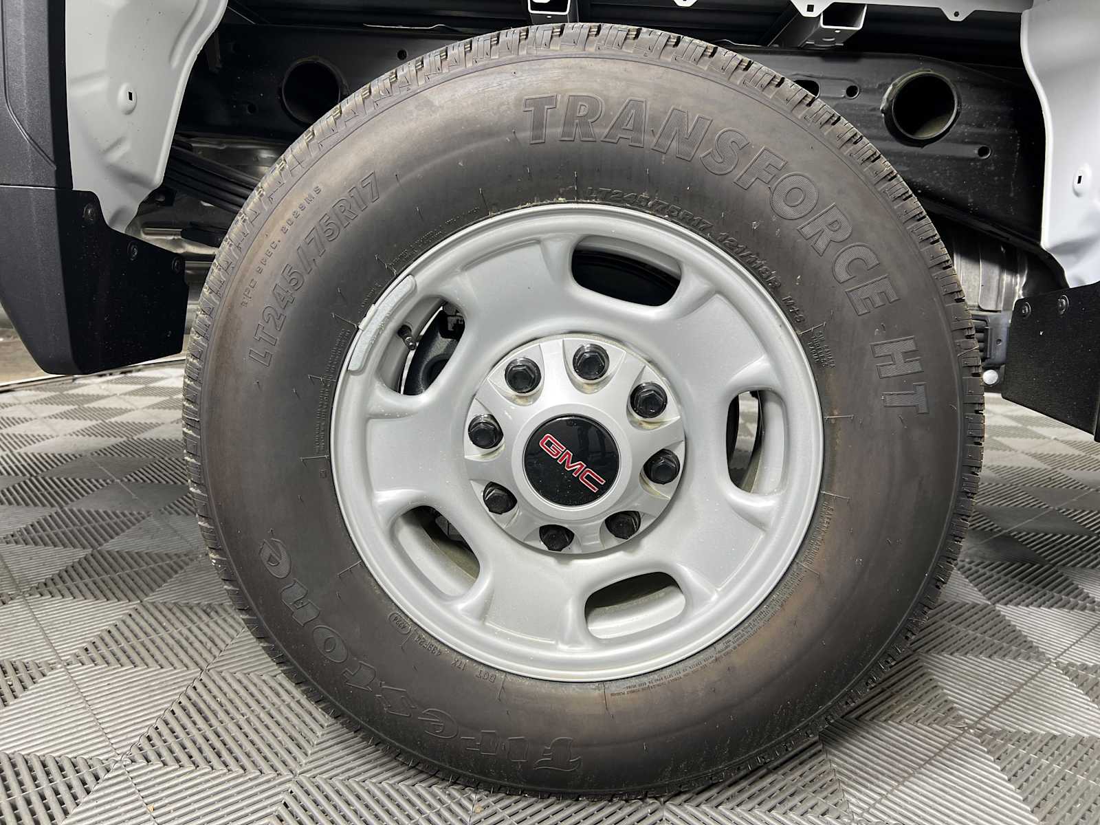 2025 GMC Sierra 2500HD Pro - Photo 13