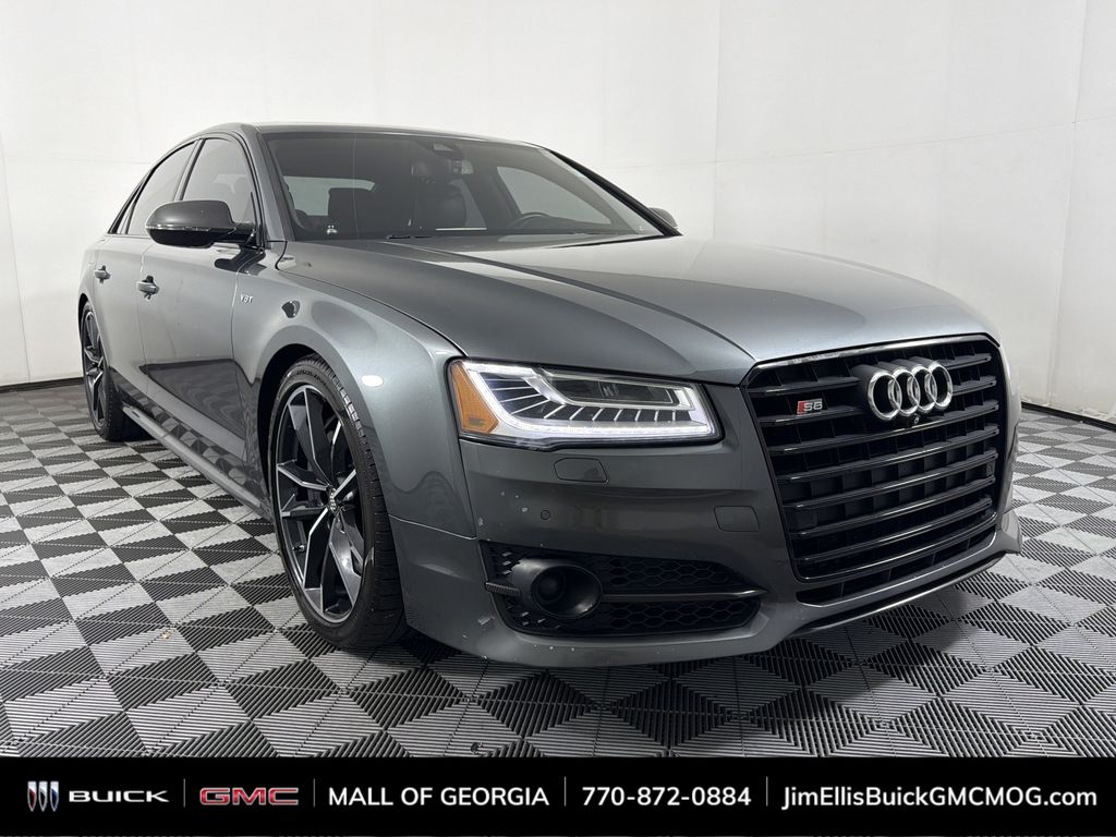 2017 Audi S8 Base's photo