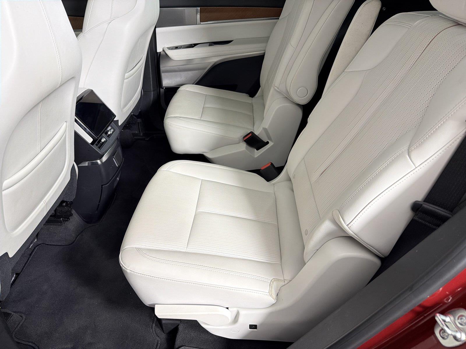 2026 Cadillac VISTIQ Sport - Photo 20