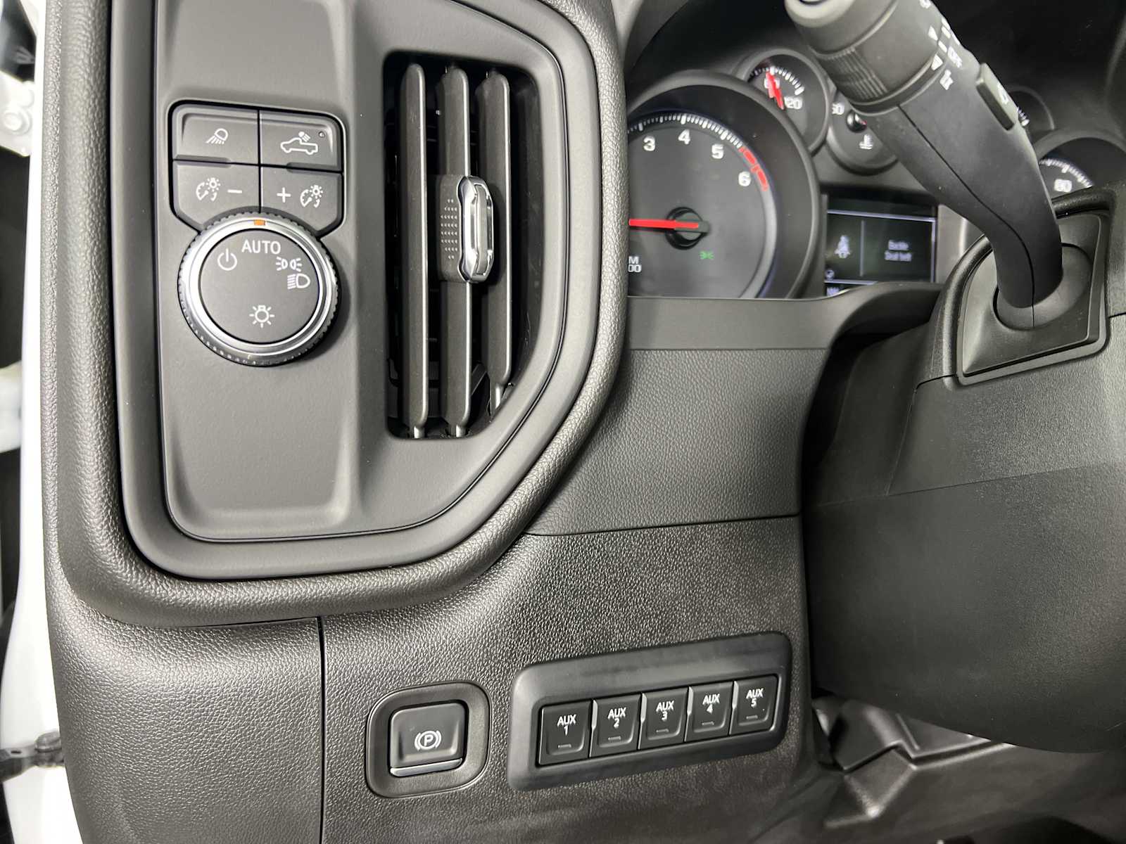 2025 GMC Sierra 2500HD Pro - Photo 21