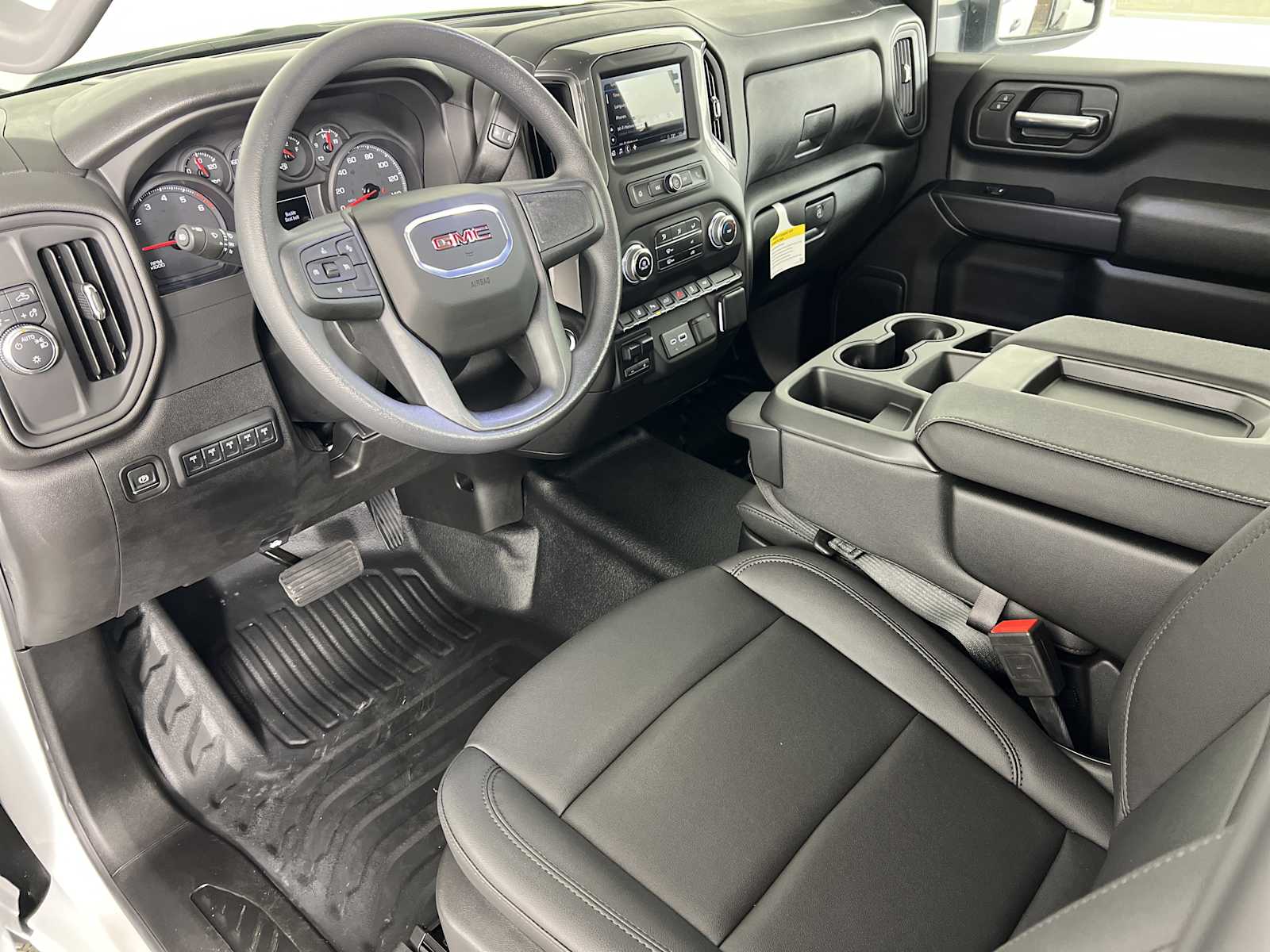 2025 GMC Sierra 2500HD Pro - Photo 14