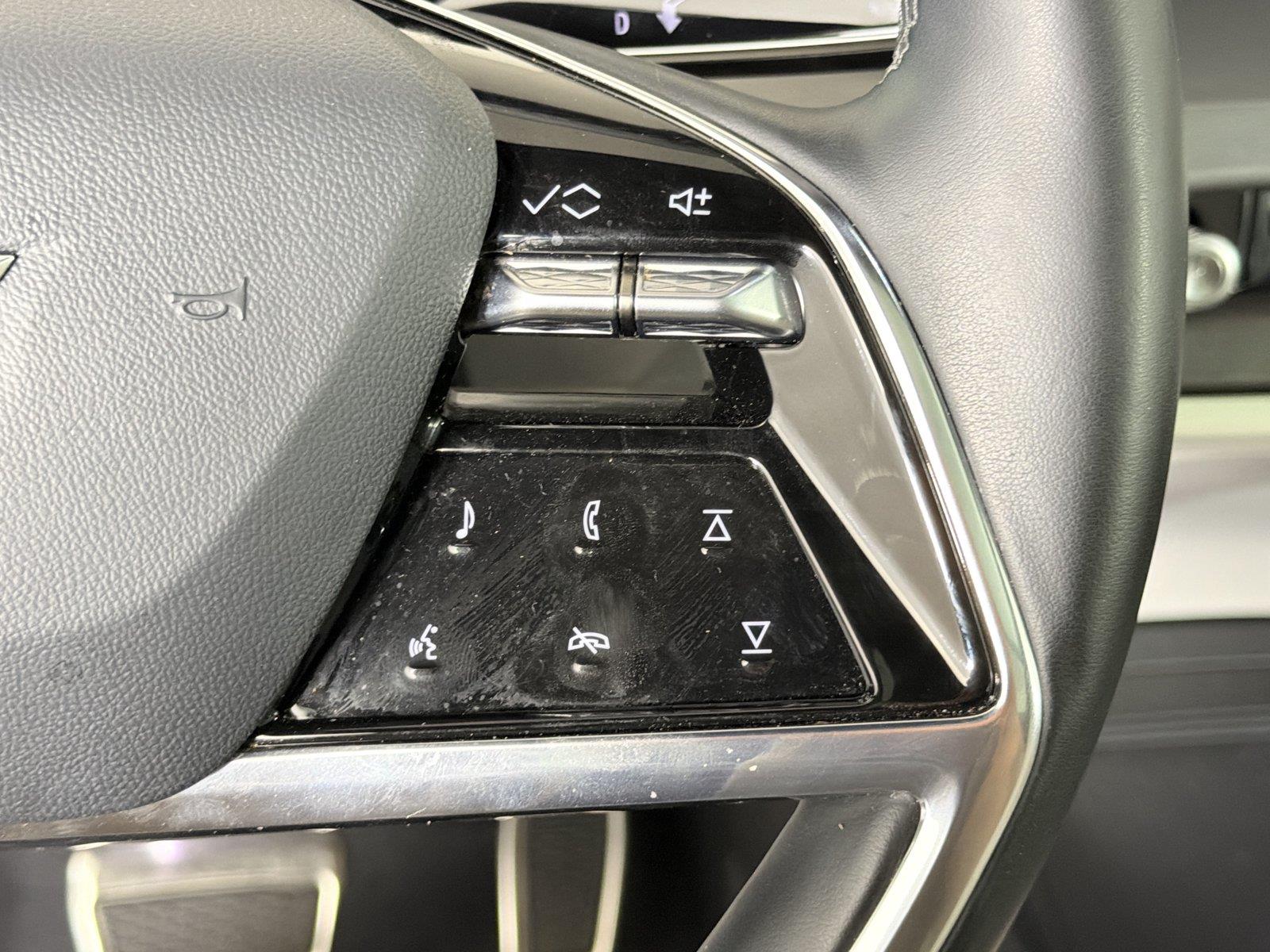 2026 Cadillac VISTIQ Sport - Photo 27