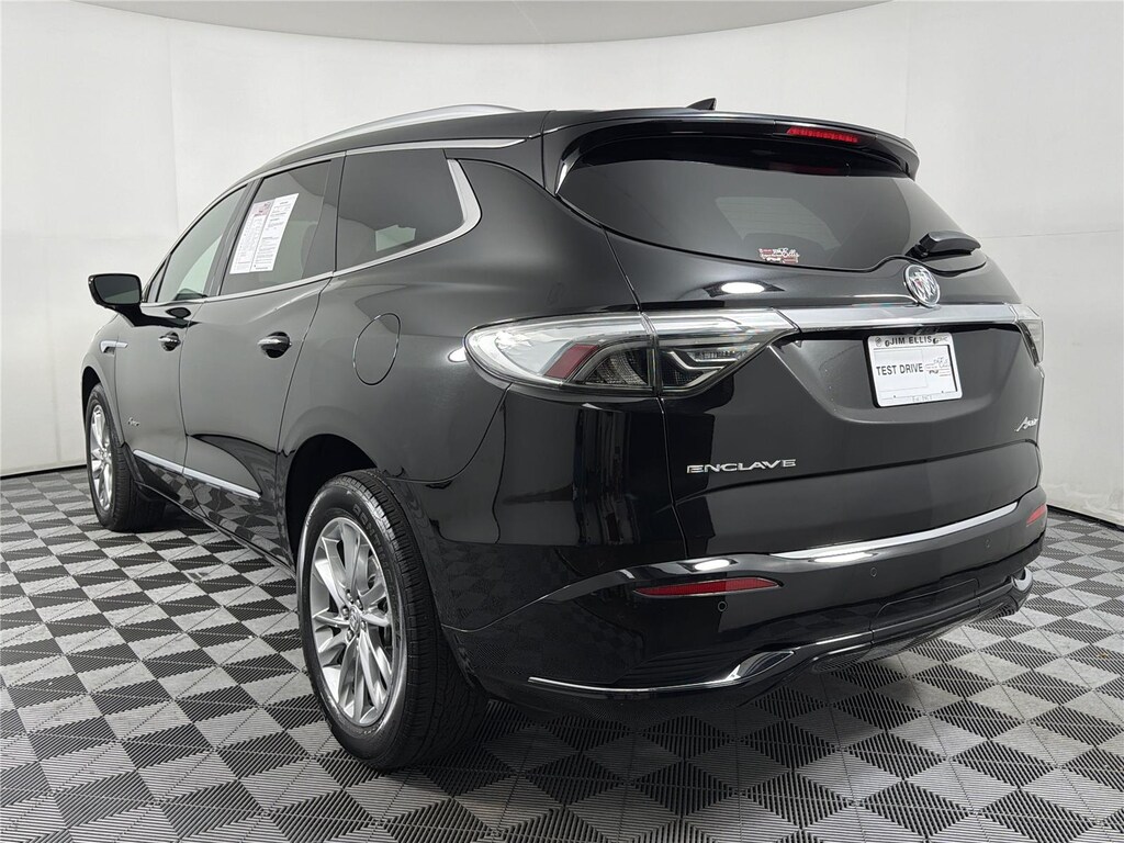 Used 2023 Buick Enclave Avenir SUV