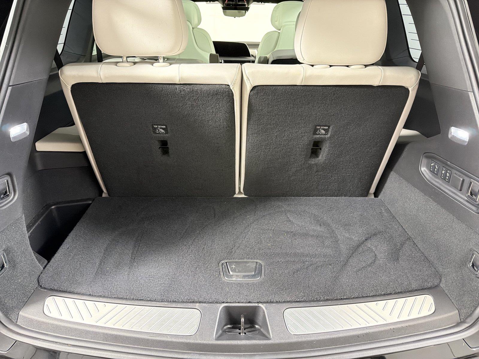 2026 Cadillac VISTIQ Sport - Photo 17
