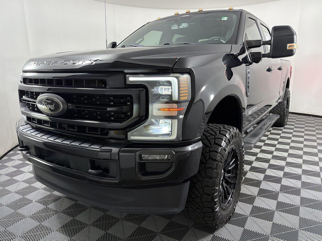 Used 2022 Ford Super Duty F-250 SRW Lariat Truck