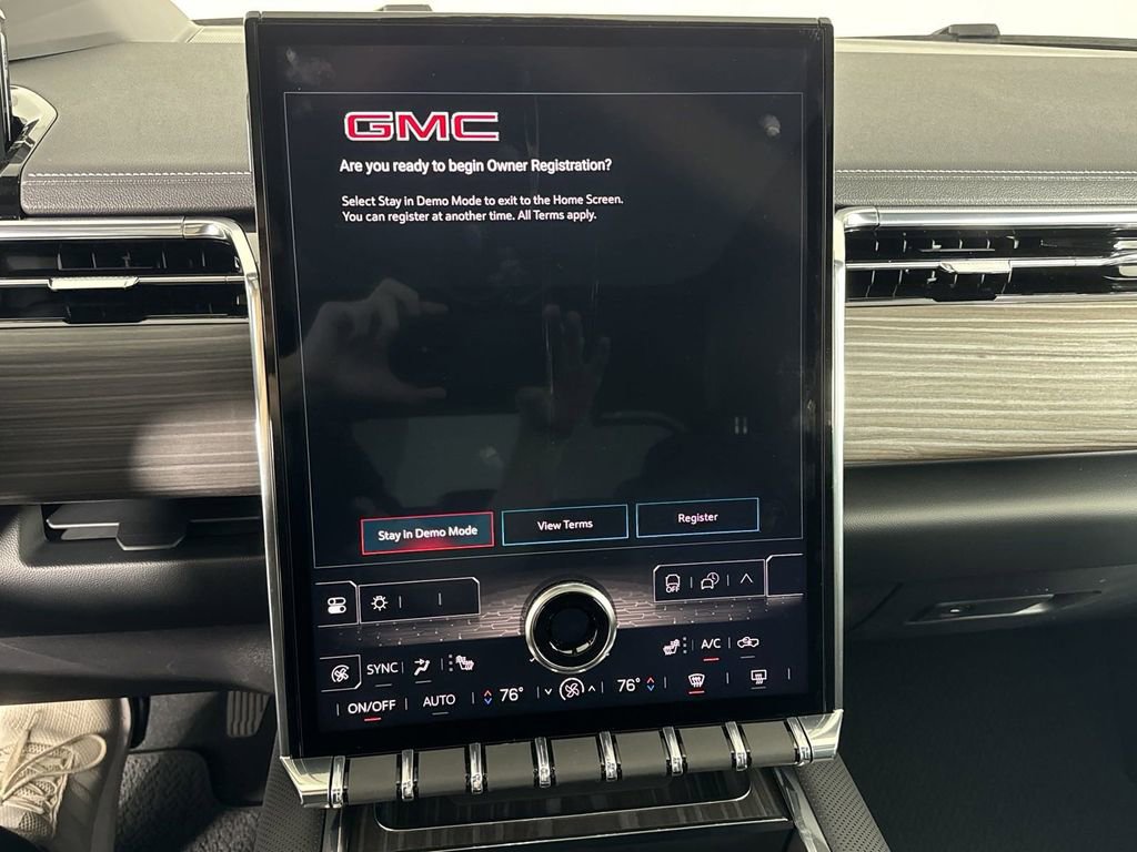 2025 Gmc Sierra EV Denali photo 3