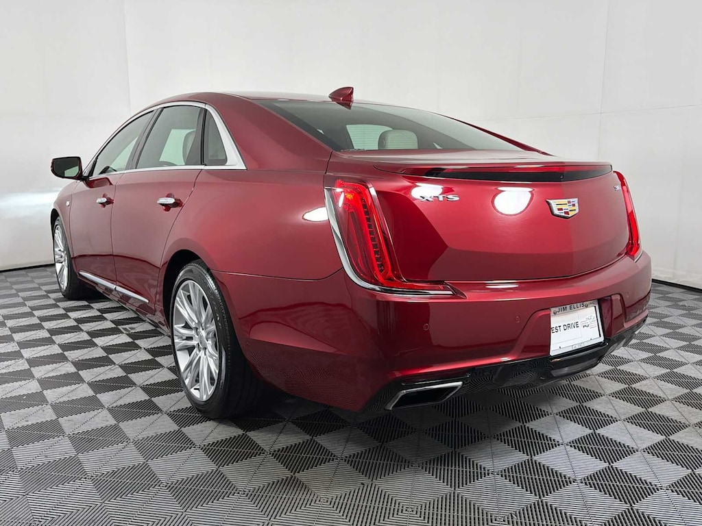 Used 2018 Cadillac XTS Luxury Sdn FWD