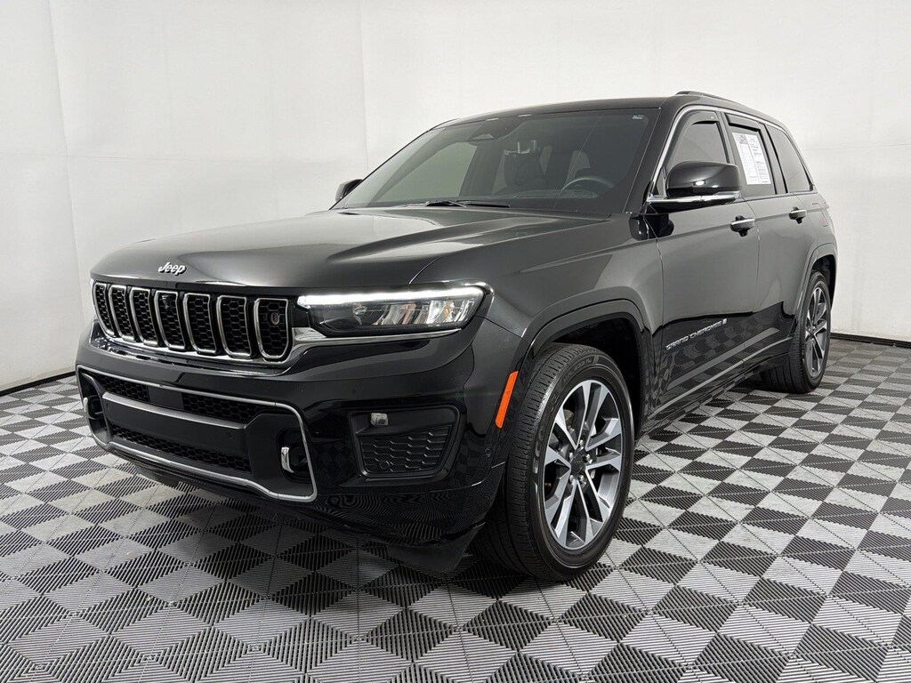 Used 2023 Jeep Grand Cherokee Overland SUV