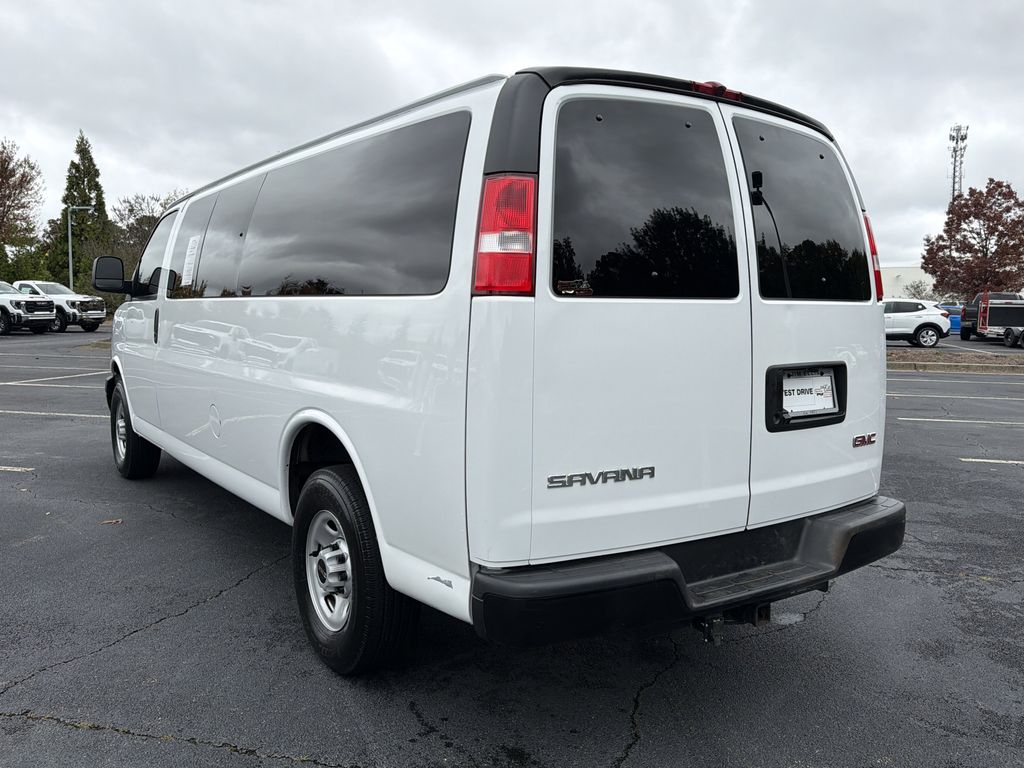 2024 Gmc Savana Passenger 3500 LS photo 4