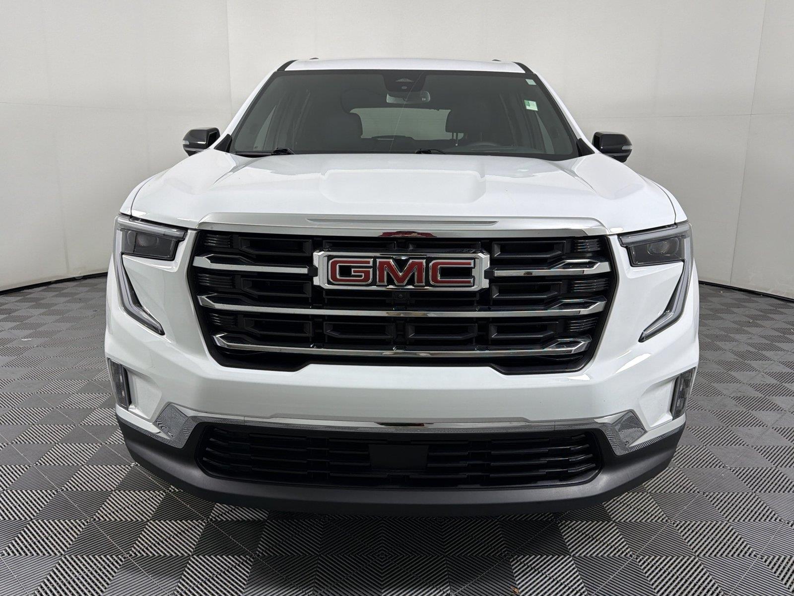 Certified 2025 GMC Acadia FWD Elevation