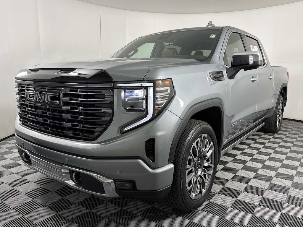 Used 2025 GMC Sierra 1500 Denali Ultimate 4WD Crew Cab 147 4WD Crew Cab 147