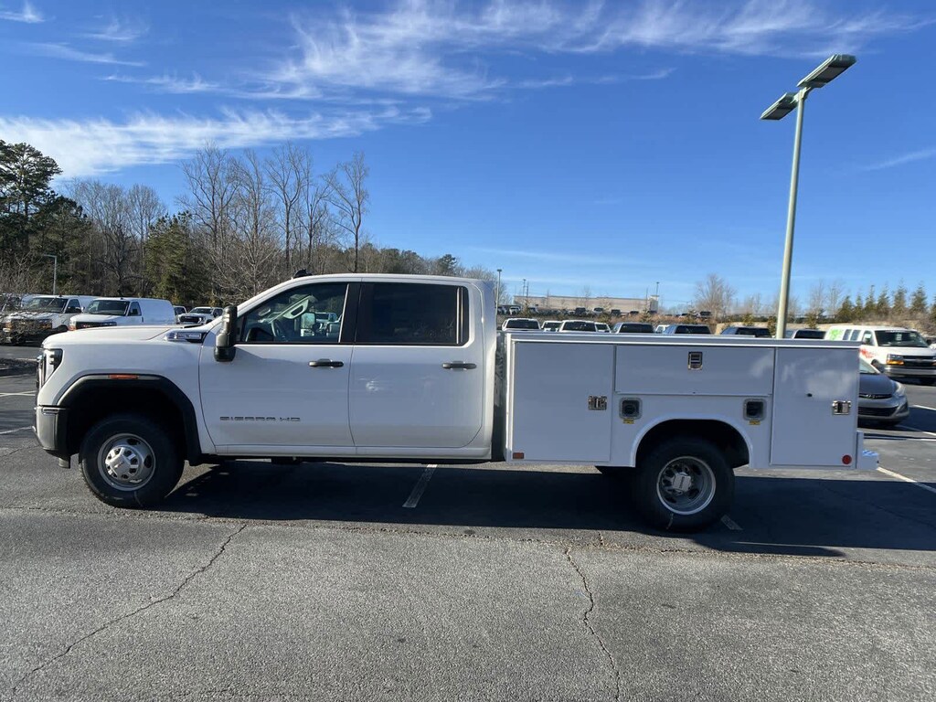 New 2025 GMC Sierra 3500 HD Chassis Cab Pro Truck Crew Cab