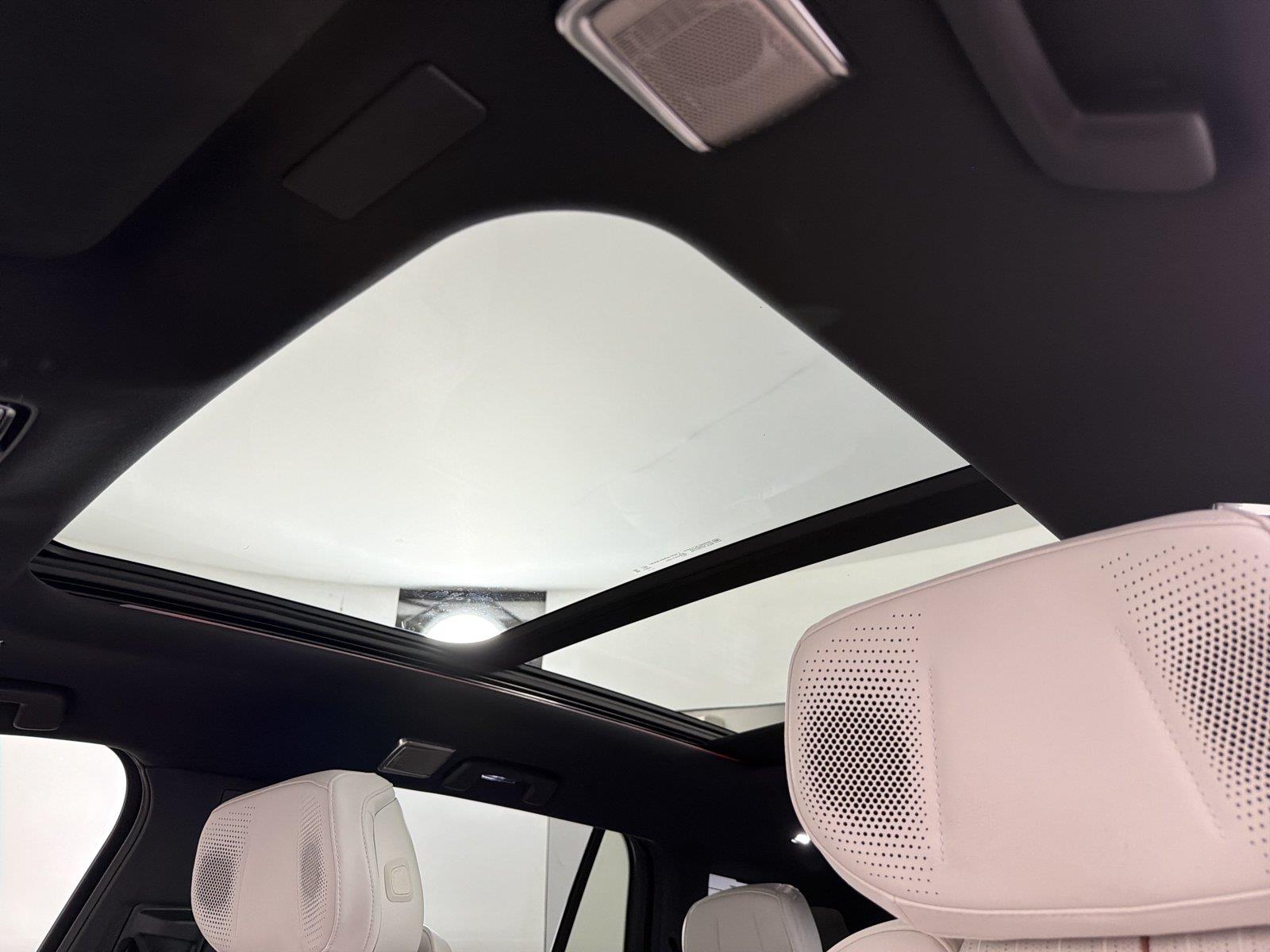 2026 Cadillac VISTIQ Sport - Photo 34