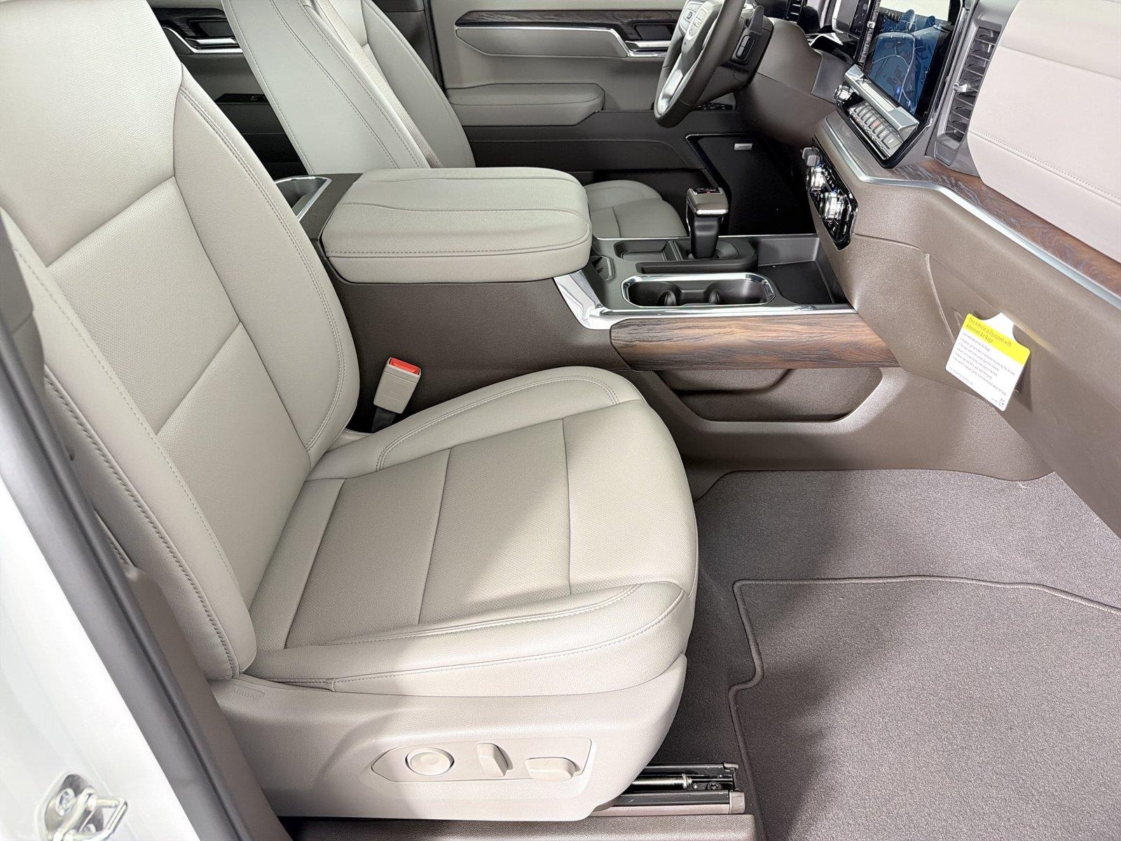 2026 GMC Sierra 1500 SLT - Photo 10