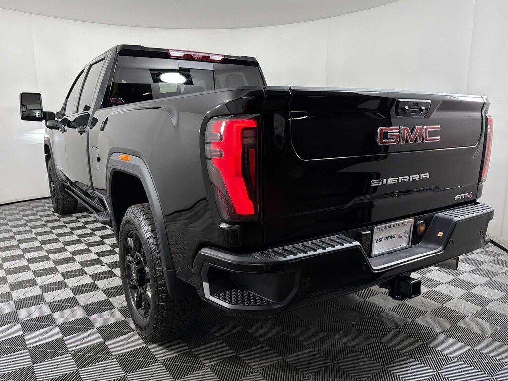 New 2026 GMC Sierra 2500 HD AT4 Truck Crew Cab