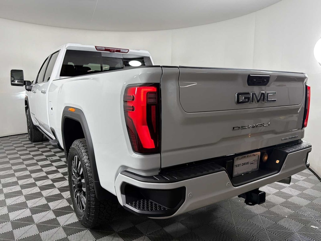 New 2026 GMC Sierra 2500 HD Denali Ultimate Truck Crew Cab