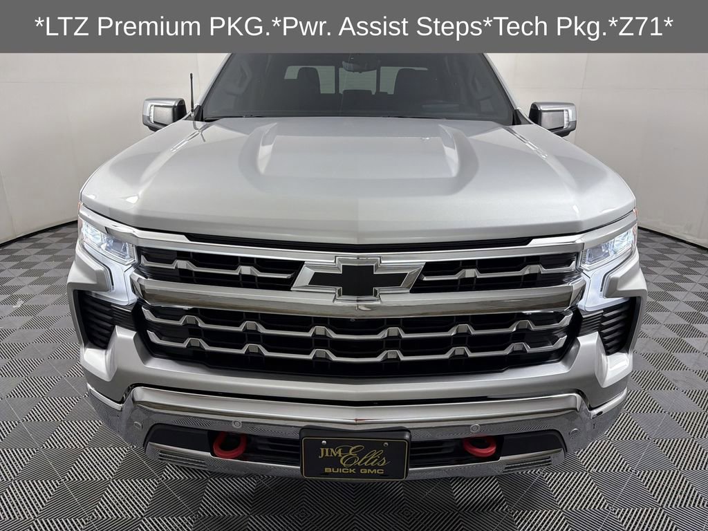 2022 Chevrolet Silverado 1500 LTZ photo 2