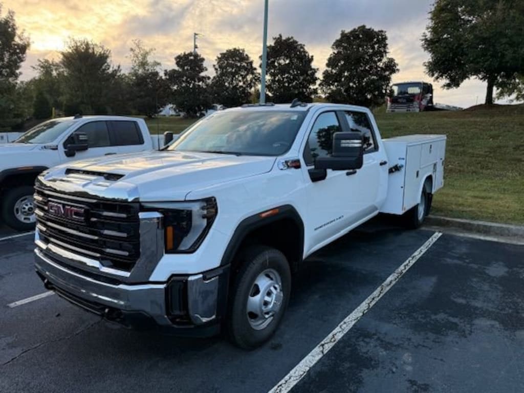 New 2025 GMC Pro Truck Crew Cab