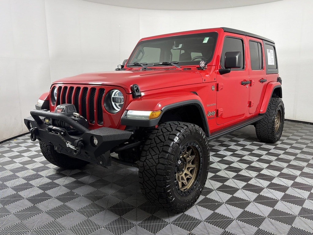 Used 2018 Jeep Wrangler Unlimited Sahara SUV