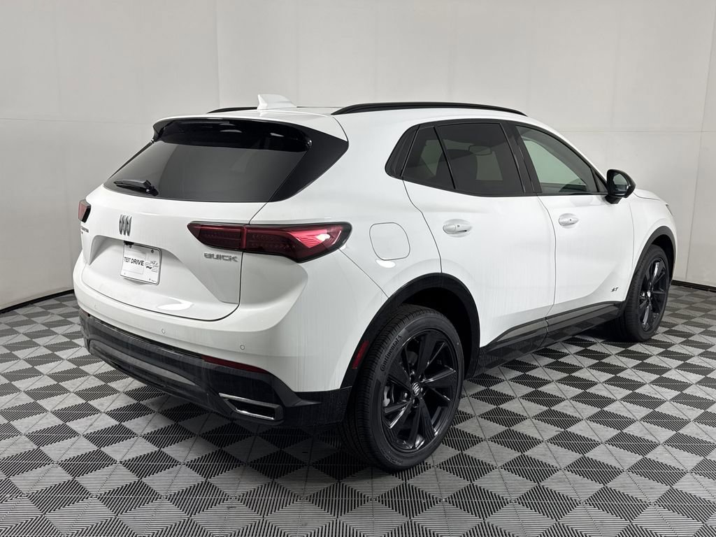2025 Buick Envision Sport Touring photo 4