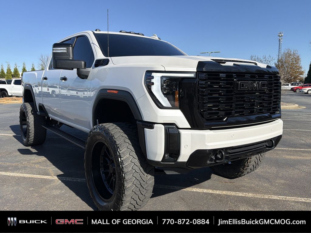 2024 GMC Sierra 2500HD Denali's photo