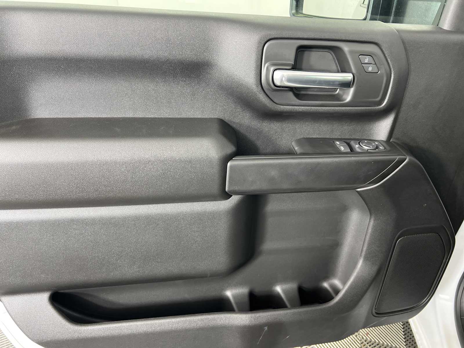 2025 GMC Sierra 2500HD Pro - Photo 8