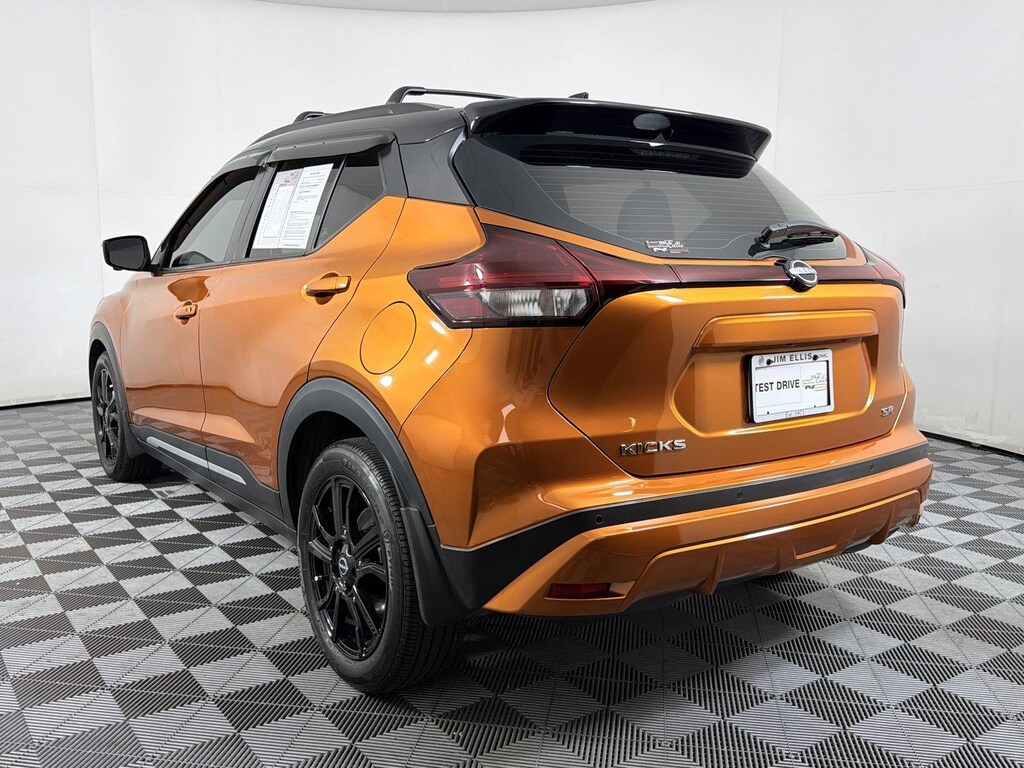 Certified 2023 Nissan Kicks SR SUV