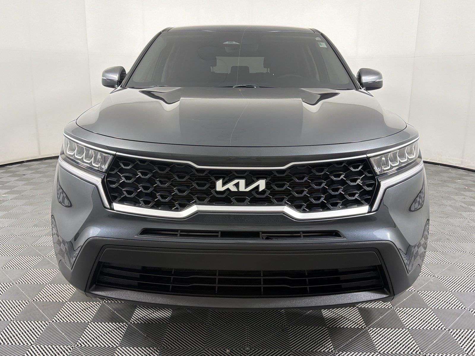 Used 2023 Kia Sorento LX SUV